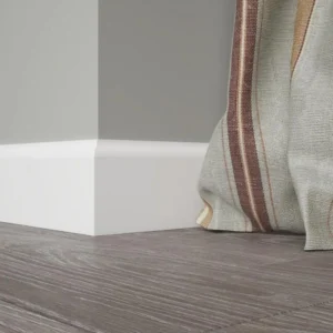 Плинтус Ultrawood Base 0001 i (2000 x 83 x 12 мм.)