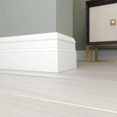 Плинтус Ultrawood Base 0004 (2000 x 185 x 18 мм.)