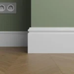 Плинтус Ultrawood Base 5501 W (2440 x 100 x 12 мм.)