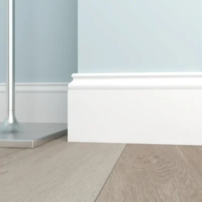 Плинтус Ultrawood Base 5763 i (2000 x 133 x 15 мм.)