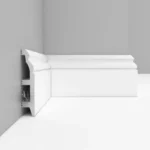 Плинтус белый D232-115 DECOMASTER 100*22*2400 мм