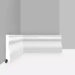 Плинтус белый D153-115 DECOMASTER 95*12*2000 мм