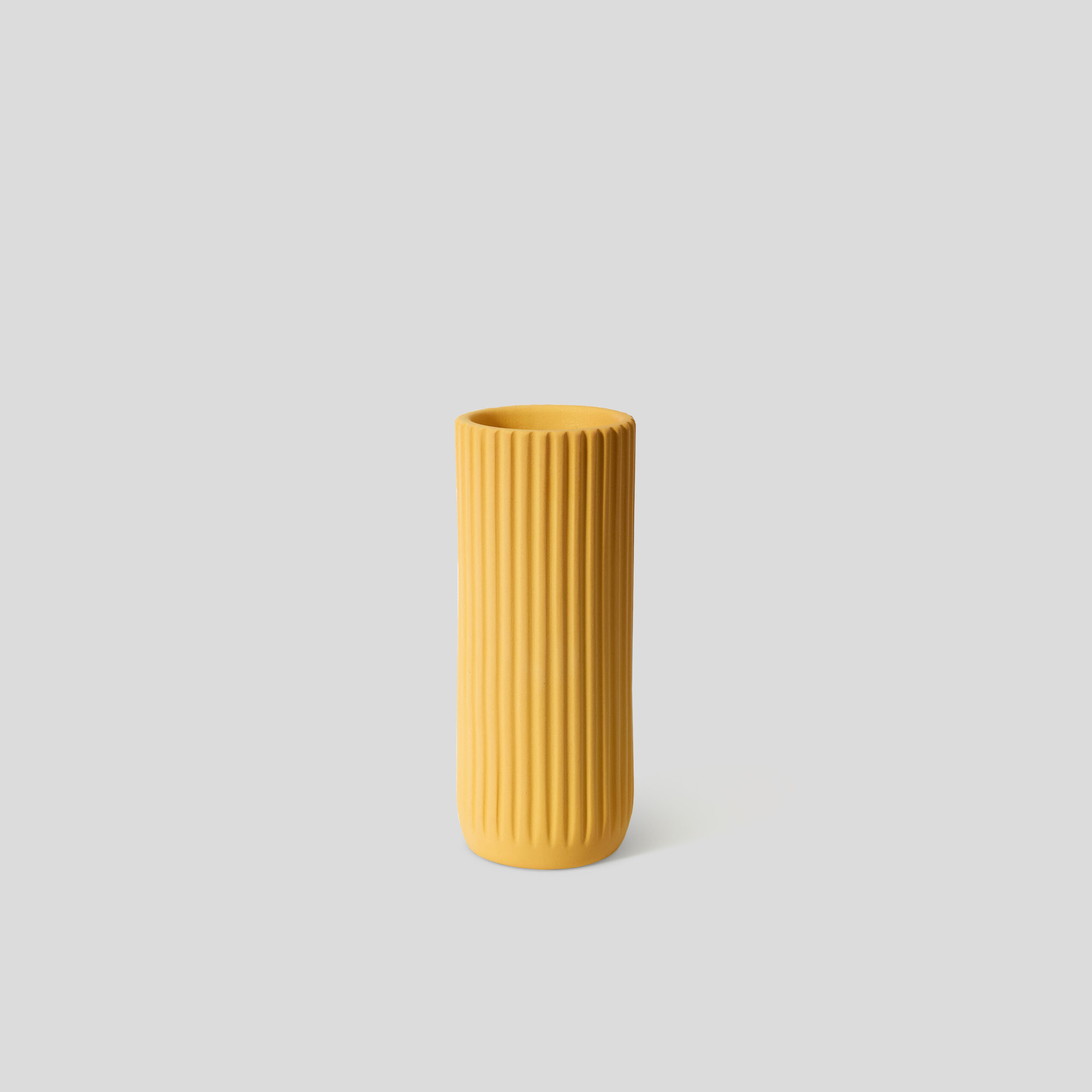 Ваза Strips Medium - Banana cream (Shapes & Shades) Ваза Strips Medium - Banana cream (Shapes & Shades)
